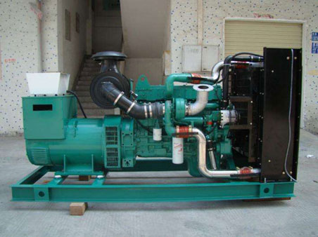 老河口1100kw康明斯柴油发电机组图片 老河口1100kw康明斯柴油发电机组图片